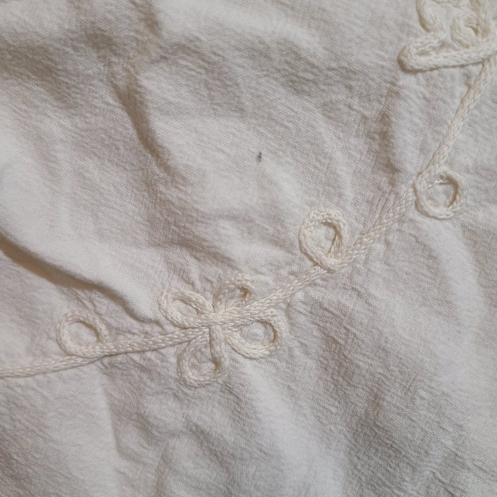 Little white dress. - Picture 4 of 16